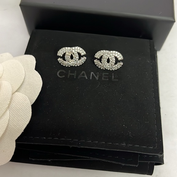 Chanel CC Logo Rhinestone Studs - Picture 4 of 5